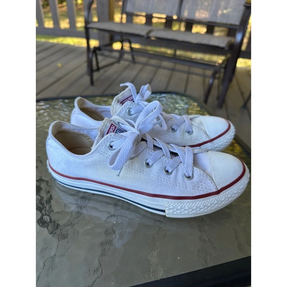 Converse Kids All Star Canvas Sneakers White Low Top Lace Up Youth Sz 2‎ Shoes